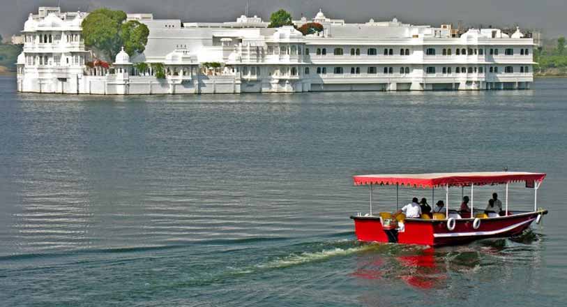 lake-pichola